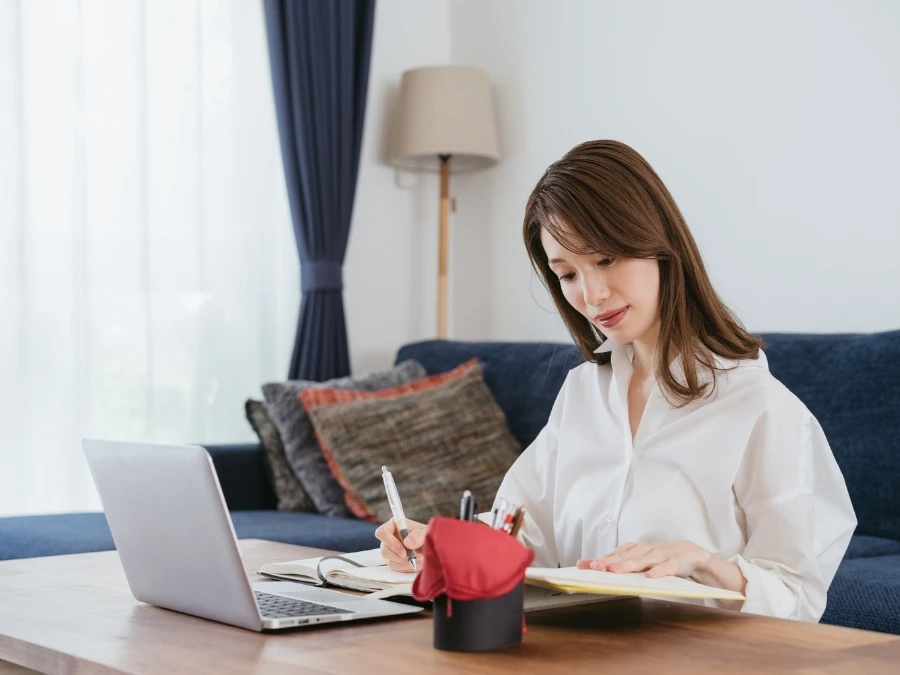 Người đi làm có nên học tiếng Trung không? Lợi ích & lộ trình phù hợp